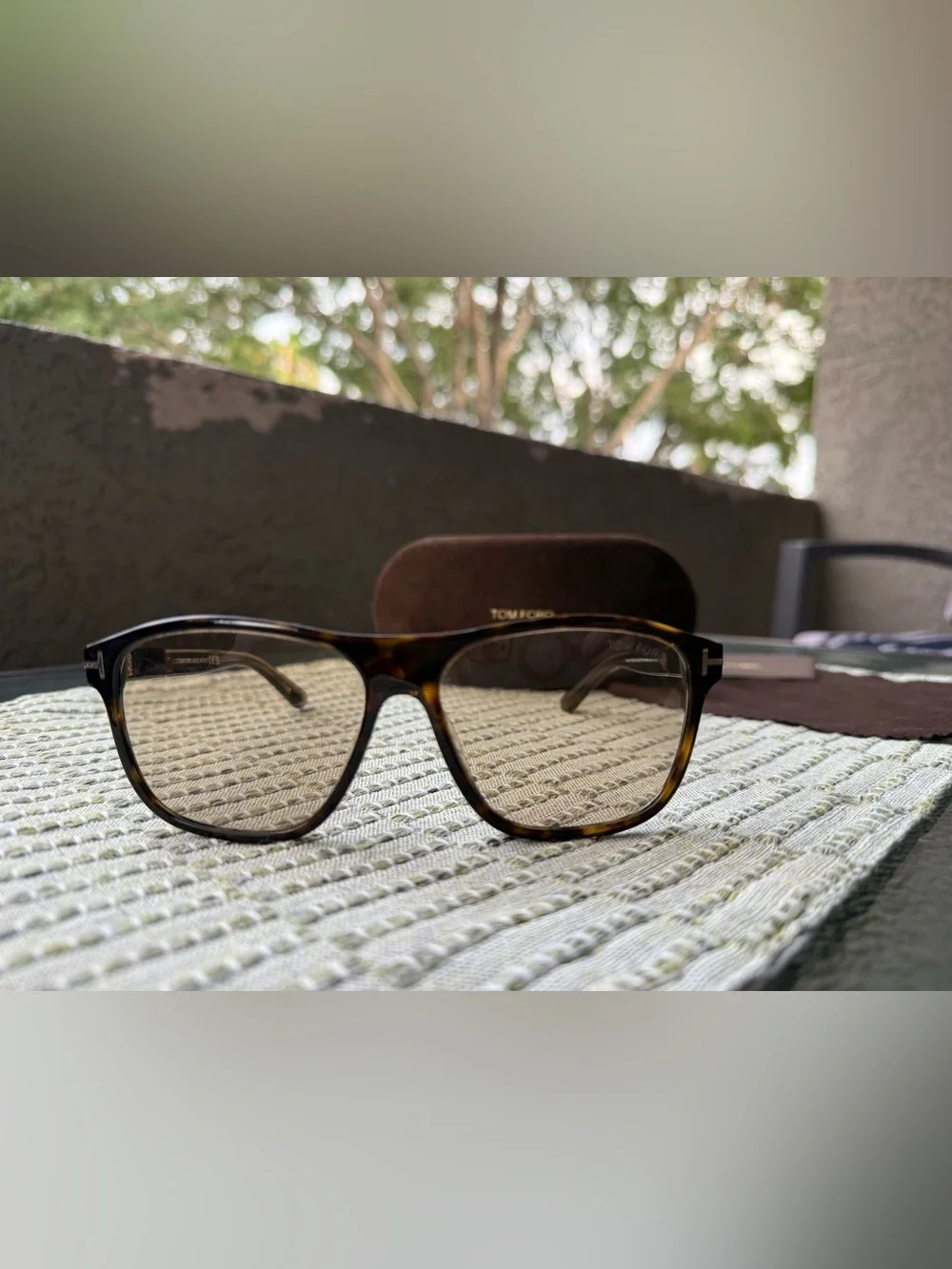Tom Ford  TF1081 52E Photochromic Havana Sunglasses 58mm + Case